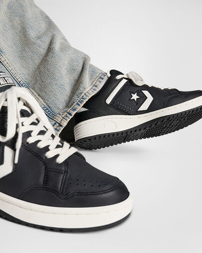 Black / White Converse Weapon Leather Women Basketball Shoes UK | C-10285739