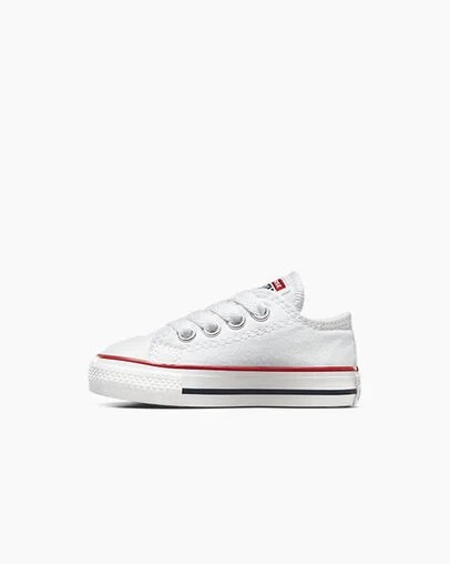 White Converse Chuck Taylor All Star Classic Kids' Sneakers UK | C-95280349