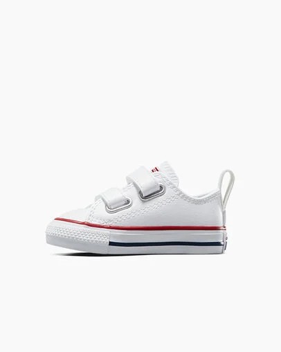White Converse Chuck Taylor All Star Leather Kids' Sneakers UK | C-23815799